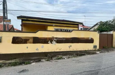 Casa com 3 quartos + anexo em bairro tranquilo – excelente custo-benefício!