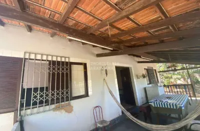 Casa com 5 quartos à venda no Viaduto, Araruama 