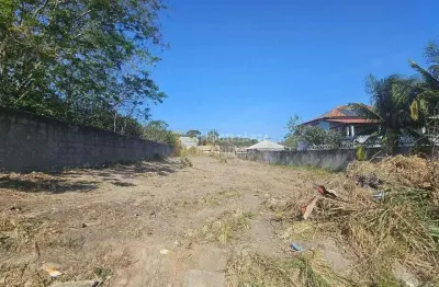 Terreno à venda no Outeiro, Araruama 