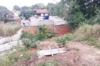 Terreno à venda na Praça da Bandeira, Araruama 