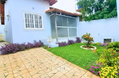 Casa com 2 quartos à venda no Coqueiral, Araruama 