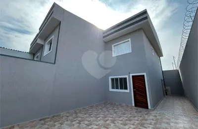 Sobrado à venda com 2 quartos em guaianazes, são paulo - sp