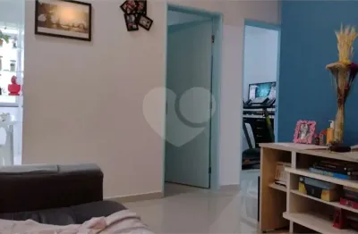 Apartamento à venda com 2 quartos no condomínio i.a.p.i, são paulo - sp