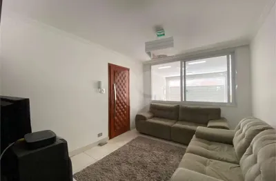 Casa comercial para alugar na Rua Luís Pinto, 317, Vila Carrão, São Paulo