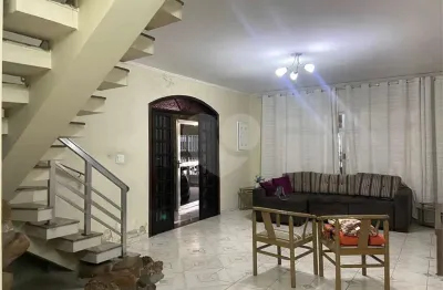 Casa com 3 quartos à venda na Rua Ponta de Leste, 229, Vila Carrão, São Paulo