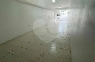 Casa com 3 quartos para alugar na Vila Matilde, São Paulo 