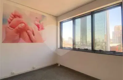 Sala comercial para alugar na Rua Tuiuti, 2530, Tatuapé, São Paulo
