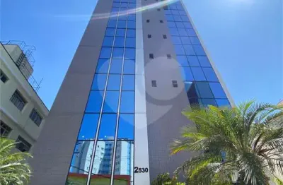 Sala comercial para alugar na Rua Tuiuti, 2530, Tatuapé, São Paulo