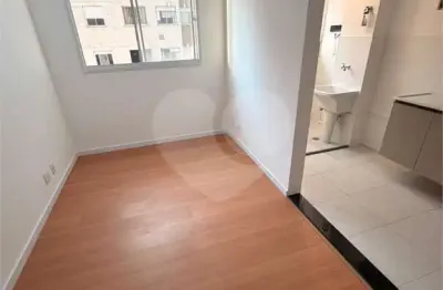 Apartamento com 2 quartos para alugar no Brás, São Paulo 