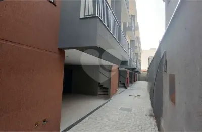 Casa em condomínio fechado com 2 quartos à venda em Itaquera, São Paulo 