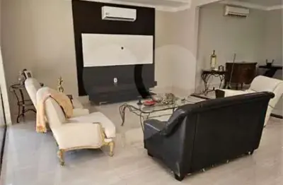 Casa em condomínio fechado com 5 quartos à venda no Despraiado, Cuiabá 