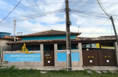 Casa à venda – unamar / cabo frio ️   valor: r$ 200.000,00 à vista  aceita entrada de r$ 100.000,00   localização: rua ao lado do posto br, unamar – cabo frio (pertinho da pista)   características do