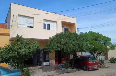 Sobrado no fragata residencial e comercial  - 4 casas no total e 2 pavilhões grandes