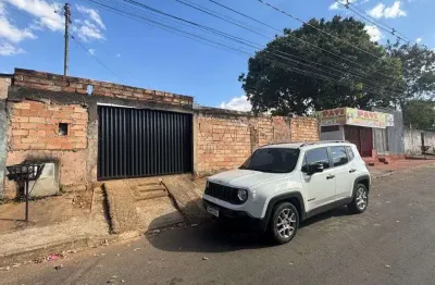 Imóvel para venda tem 375 metros quadrados com 2 quartos