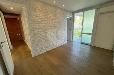 Espetacular apartamento de 3 quartos à venda na praia de piratininga, niterói, rj  vista mar