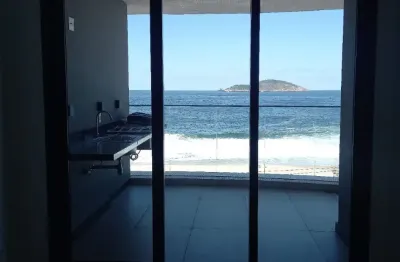 3 suítes com vista mar com varanda gourmet e 2 vagas de garagem