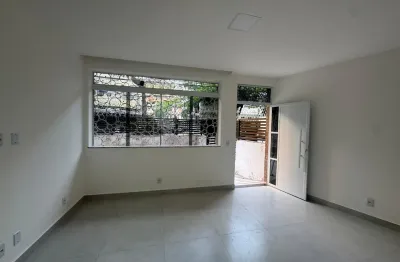 Apartamento térreo 2 quartos (sendo 1 suíte), sem vaga a venda em icaraí, niterói, rj