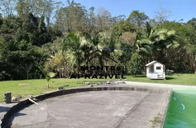Ótima chácara com vista panorâmica à venda em palmeiras - suzano