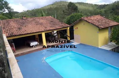 Charmosa chácara em suzano, sp com 4 quartos e área de lazer completa