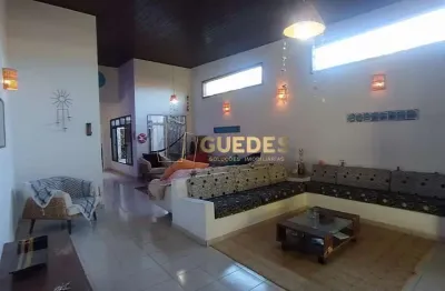 Casa com 4 quartos à venda na Praia do Lazaro, Ubatuba 