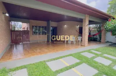 Casa com 4 quartos à venda na Praia da Lagoinha, Ubatuba 