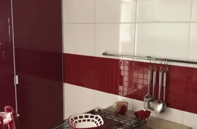 Apartamento mobiliado muito bem decorado, varanda piso porcelanato..
