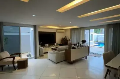 Casa à venda no Recreio dos Bandeirantes, Rio de Janeiro 