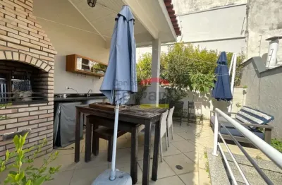 Sobrado região água fria mobiliado - 3 suítes e 3 vagas