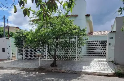 Casa com 3 quartos à venda na Rua C 51, Setor Sudoeste, Goiânia