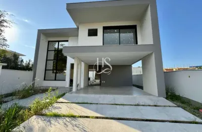 Casa 4 dormitórios, sendo 2 suítes e 1 suíte master