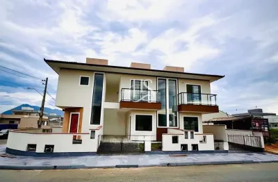 Casa em condomínio fechado com 2 quartos à venda na Avenida Nielsen Ubiratã Delfino José, 1, Bela Vista, Palhoça