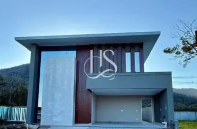 Casa 4 dormitórios, sendo 3 suítes e 1 suíte master com closet, reserva da pedra