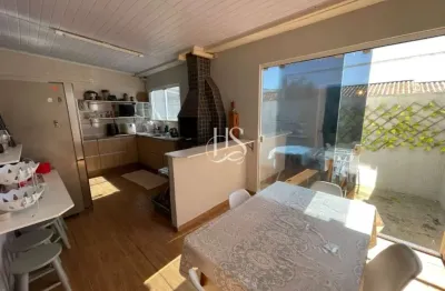 Casa com 3 quartos à venda na Avenida Paulo Roberto Vidal, 1, Bela Vista, Palhoça