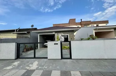 Casa com 2 quartos à venda na Rua Duque de Bragança, 34, Barra do Aririú, Palhoça