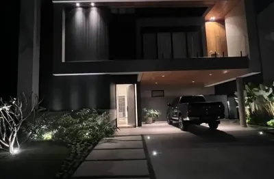 Maravilhosa casa de alto padrão, á venda no condomínio residencial alphaville em são josé dos campos - sp.