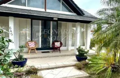 Casa à venda no laranjal, pelotas  por r$ 1.490.000