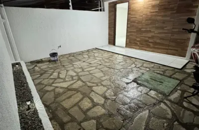 Linda casa com 3 quartos, sendo 1 suíte, perfeita para quem busca conforto e praticidade!