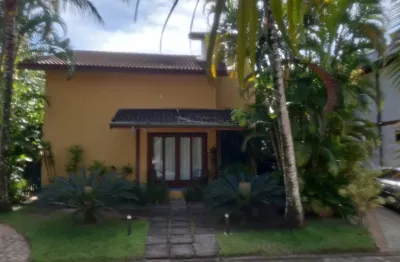 Casa canto do moreira condomínio vila dos tucanos piscina quadra de tenis portaria 24 hs 1 quadra da praia 4 quartos 3 banheiros