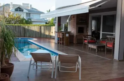 Casa com 5 quartos à venda na Rua dos Robaletes, Jurerê, Florianópolis