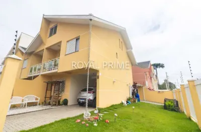 Sobrado de esquina com quintal, ático e 3 quartos à venda, 154 m² - orleans - curitiba/pr