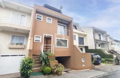 Sobrado em condomínio, 3 quartos sendo 1 suíte, 2 vagas – 169,49 m² - campo comprido - curitiba/pr