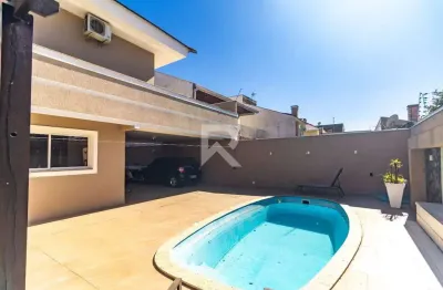 Casa com vista livre, 3 suítes, piscina e 3 vagas para locação - são braz - curitiba/pr