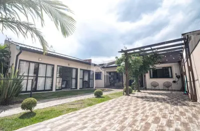 Casa Térrea Face Norte, 4 quartos e 4 vagas à venda, 205 m² – Cajuru – Curitiba/PR