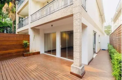 Casa em condomínio fechado com 3 quartos à venda na Rua Luiz Galhanone, --, Jardim Viana, São Paulo