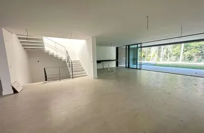 Casa com 4 suítes 6 vagas a venda na chácara santo antônio