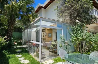 Casa em condomínio fechado com 2 quartos à venda na Praça Renzo Pagliari, --, Cidade Jardim, São Paulo
