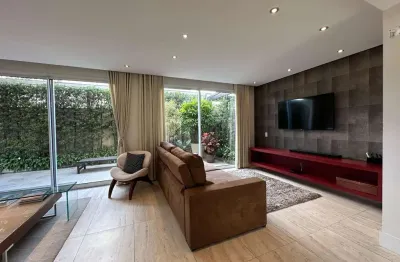 Casa em condomínio com 4 dormitórios 3 vagas a  venda no morumbi