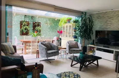 Casa em condomínio com 3 suítes 2 vagas a venda na vila andrade