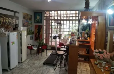 Casa com 3 dormitórios 6 vagas a venda na vila cordeiro