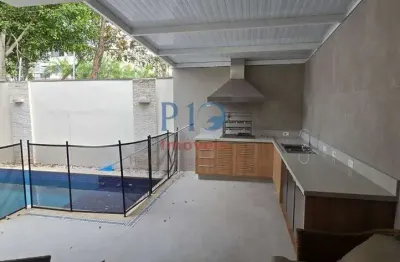Casa em condomínio fechado com 3 quartos para alugar na Rua Dr. Alberto Lyra, --, Cidade Jardim, São Paulo